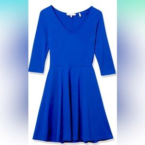Lark & Ro Women's Three Quarter Sleeve V-Neck Fit and Flare Dress